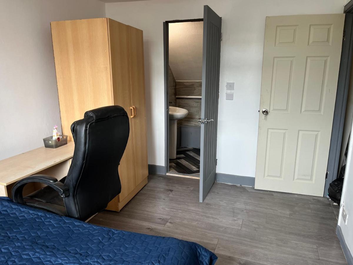Budget Double En-Suite Bedroom Sheffield Extérieur photo