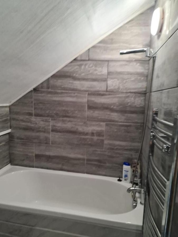 Budget Double En-Suite Bedroom Sheffield Extérieur photo